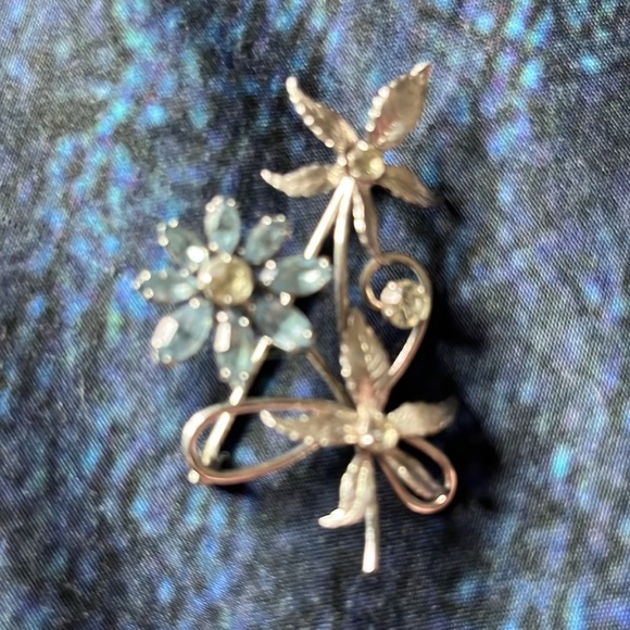 🎄ᗷᗴᗩᑌTIᖴᑌᒪ ᖴᒪOᗯᗴᖇ ᗷᖇOOᑕᕼ ᑭIᑎ - Picture 4 of 4